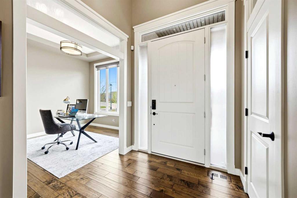 Picture for 45 Cranbrook Heights SE