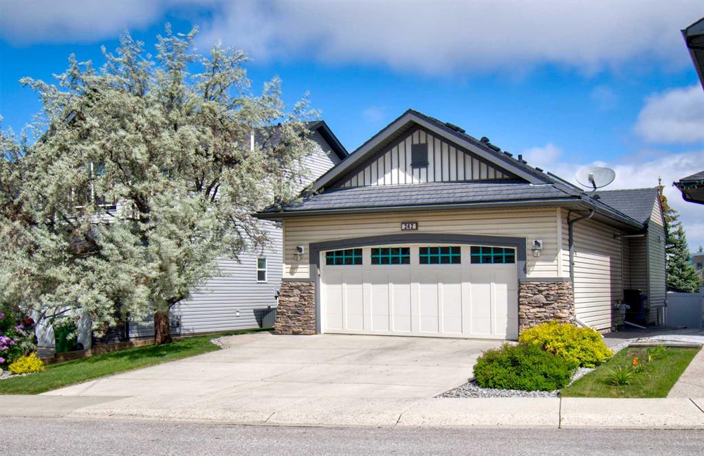 Picture for 242 Kingsbury View SE