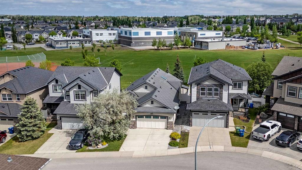 Picture for 242 Kingsbury View SE