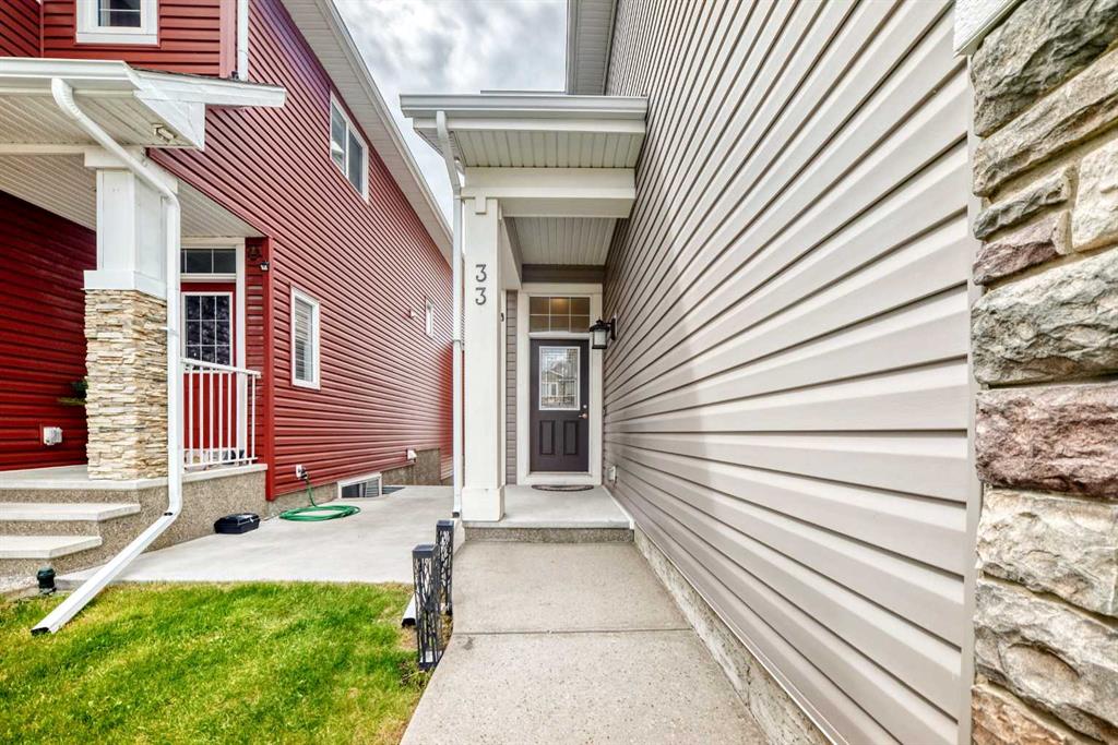 Picture for 33 Redstone Drive NE
