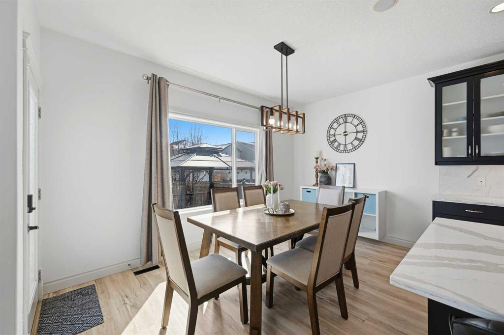 Picture for 1153 Kingston Crescent SE