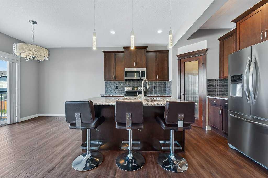 Picture for 47 Evanscrest Way NW