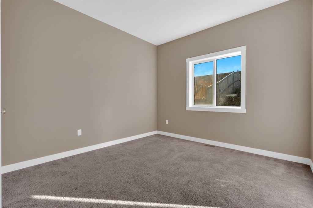 Picture for 87 Baysprings Way SW https://www.cirrealty.ca/reb/creb/15/A2264015_16.jpg