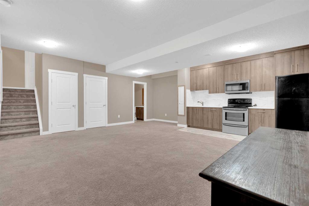 Picture for 87 Baysprings Way SW https://www.cirrealty.ca/reb/creb/15/A2264015_23.jpg