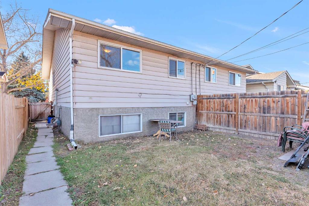 Picture for 7840 21A Street SE https://www.cirrealty.ca/reb/creb/15/A2266015_25.jpg