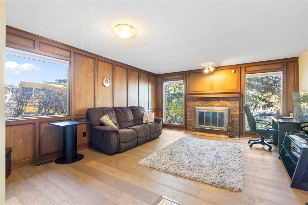 Picture for 339 Ranchview Place NW