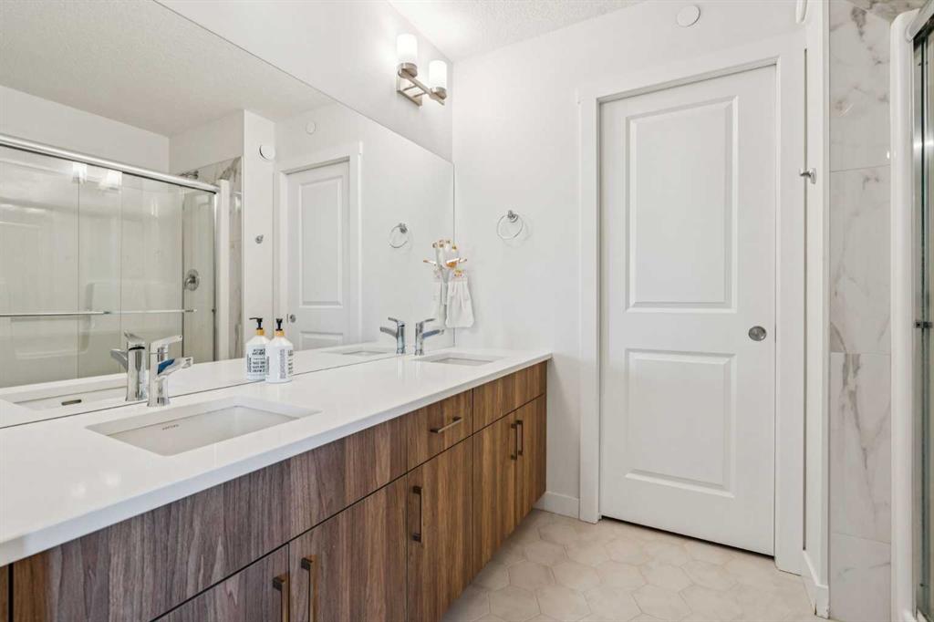 Picture for 259 Lucas Boulevard NW https://www.cirrealty.ca/reb/creb/15/A2266915_18.jpg