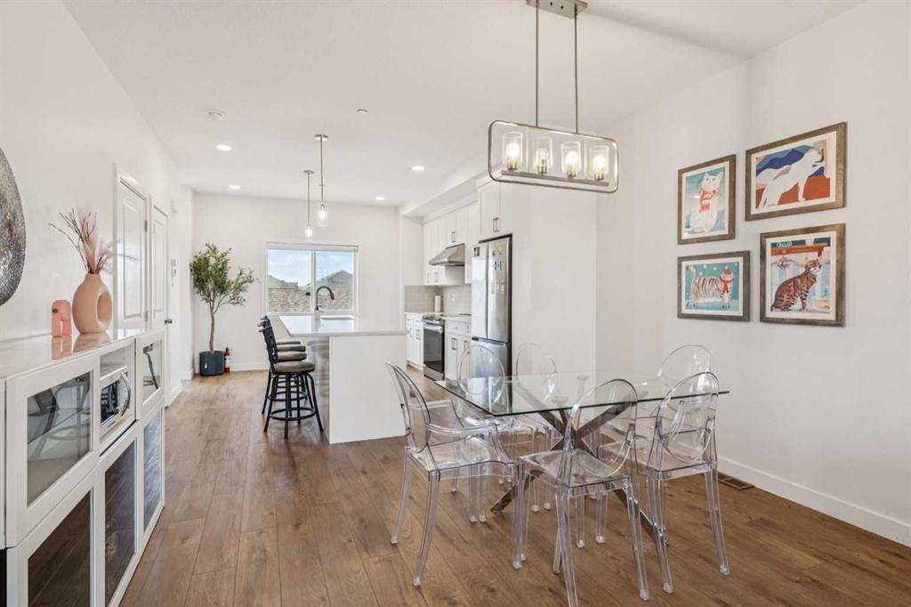 Picture for 259 Lucas Boulevard NW https://www.cirrealty.ca/reb/creb/15/A2266915_9.jpg