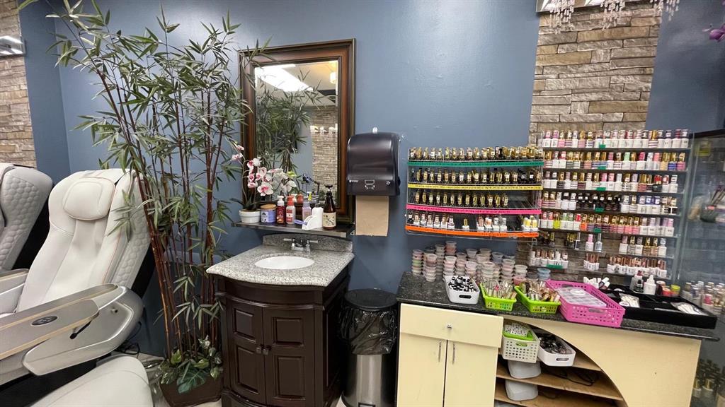 Picture for CIR Realty