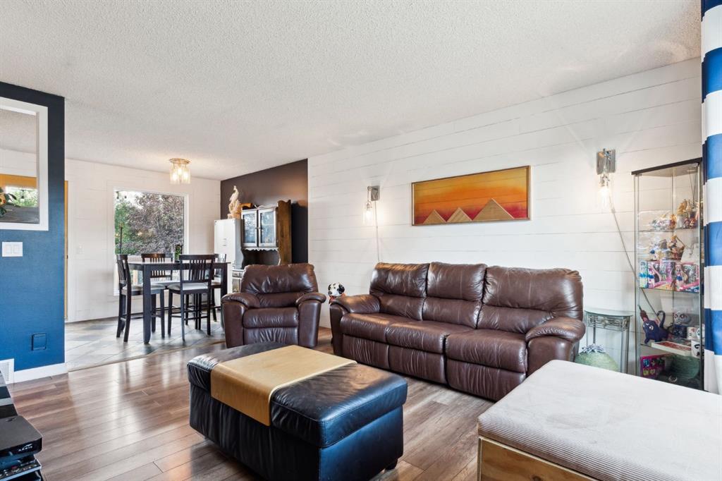 Picture for 147 Falchurch Crescent NE