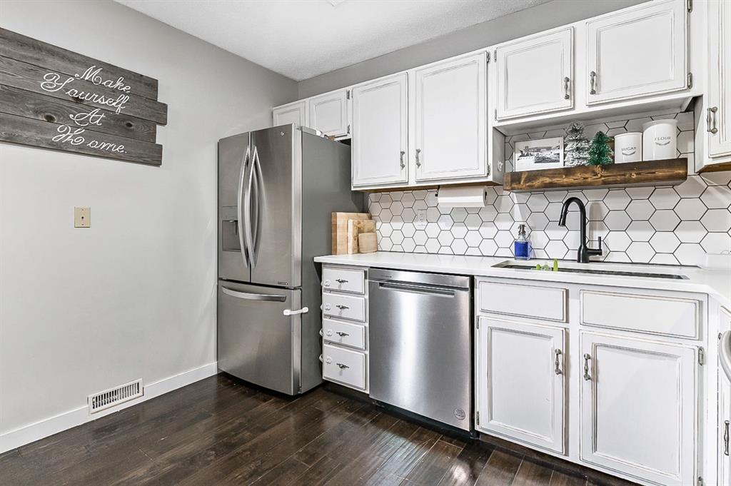 Picture for 29 Green Meadow Crescent 