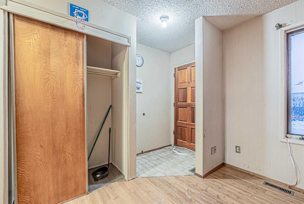 Picture for 171 Castlebrook Rise NE