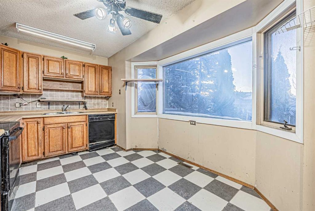 Picture for 171 Castlebrook Rise NE