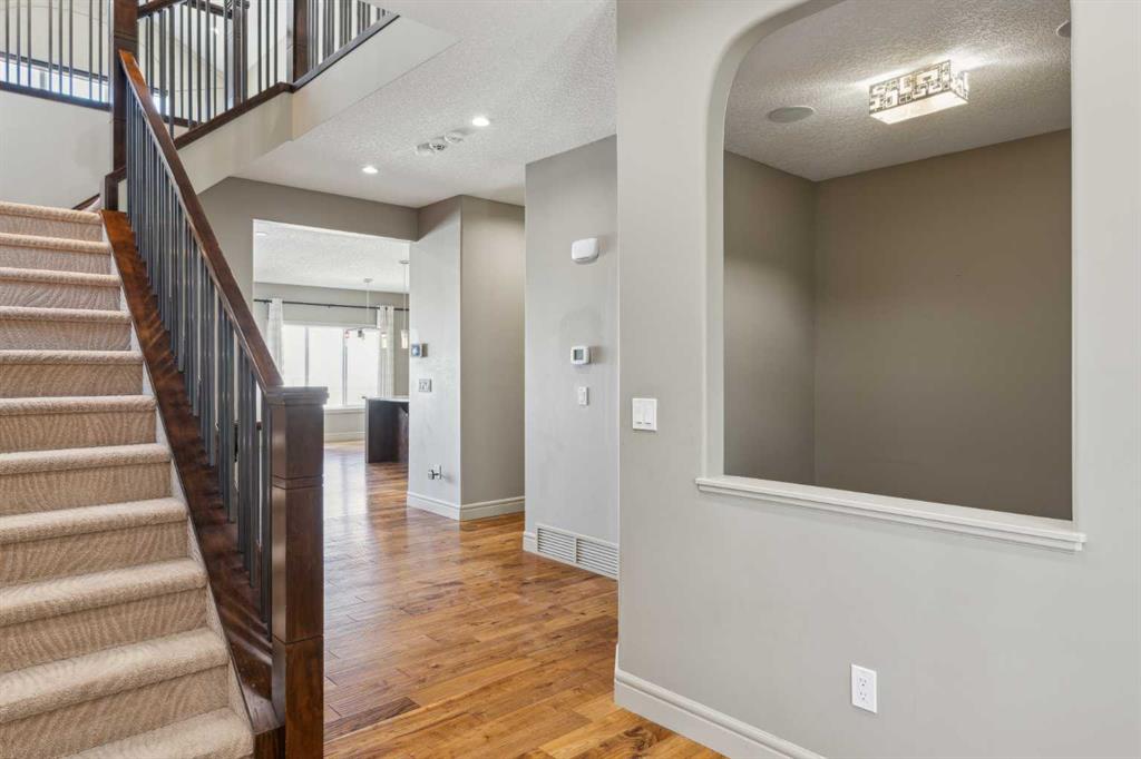 Picture for 152 Evansborough Way NW