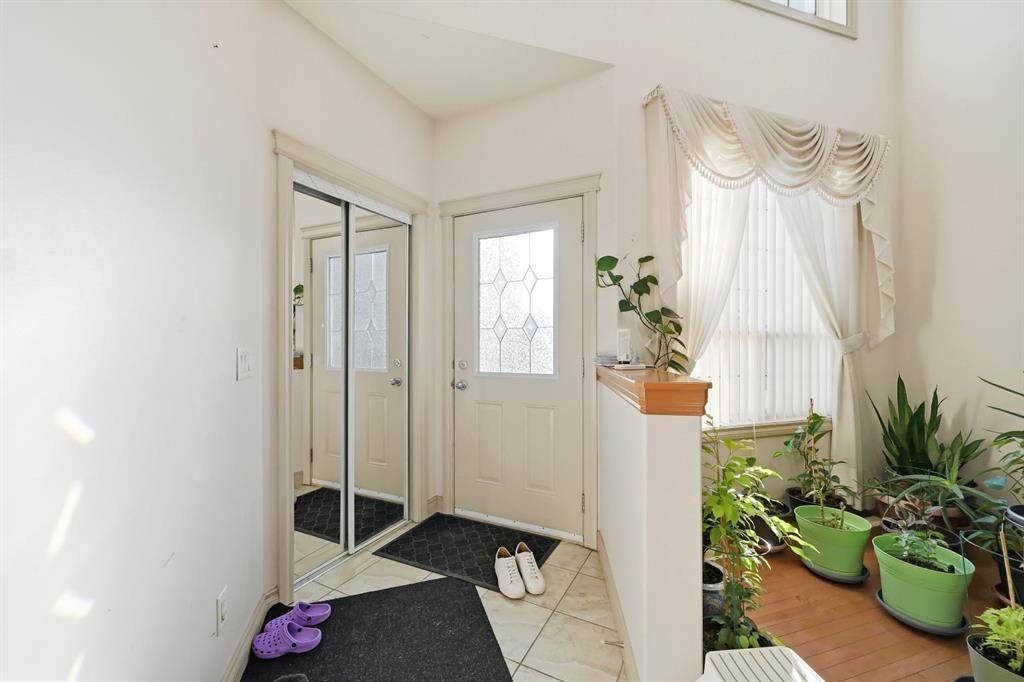 Picture for 104 Taralake Common NE