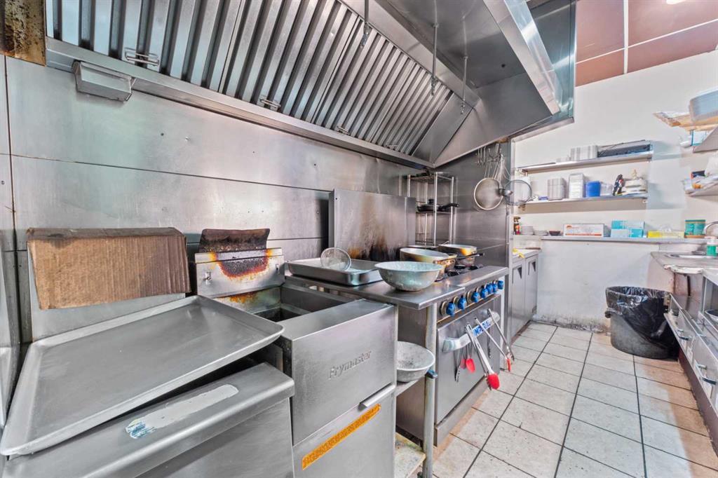 Picture for 920 36 Street NE