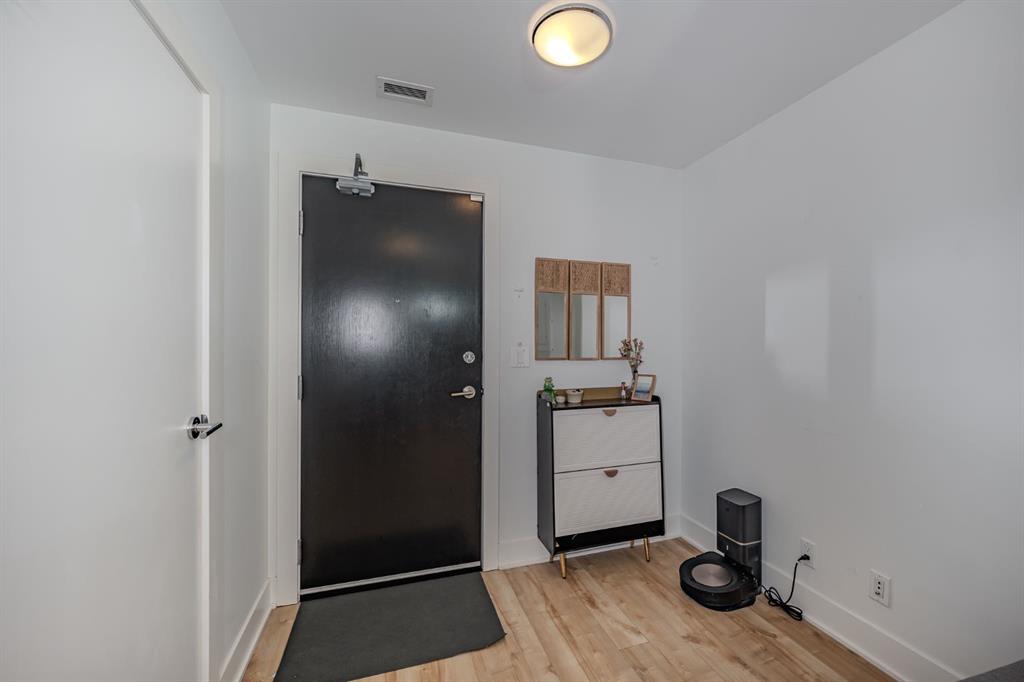 Picture for 309, 550 Riverfront Avenue SE