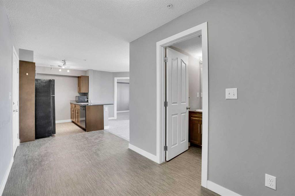 Picture for 318, 7110 80 Avenue NE