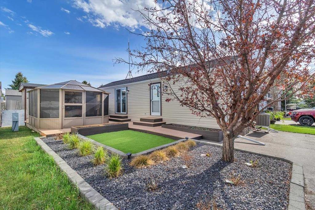 Picture for 151, 370165 79 Street E