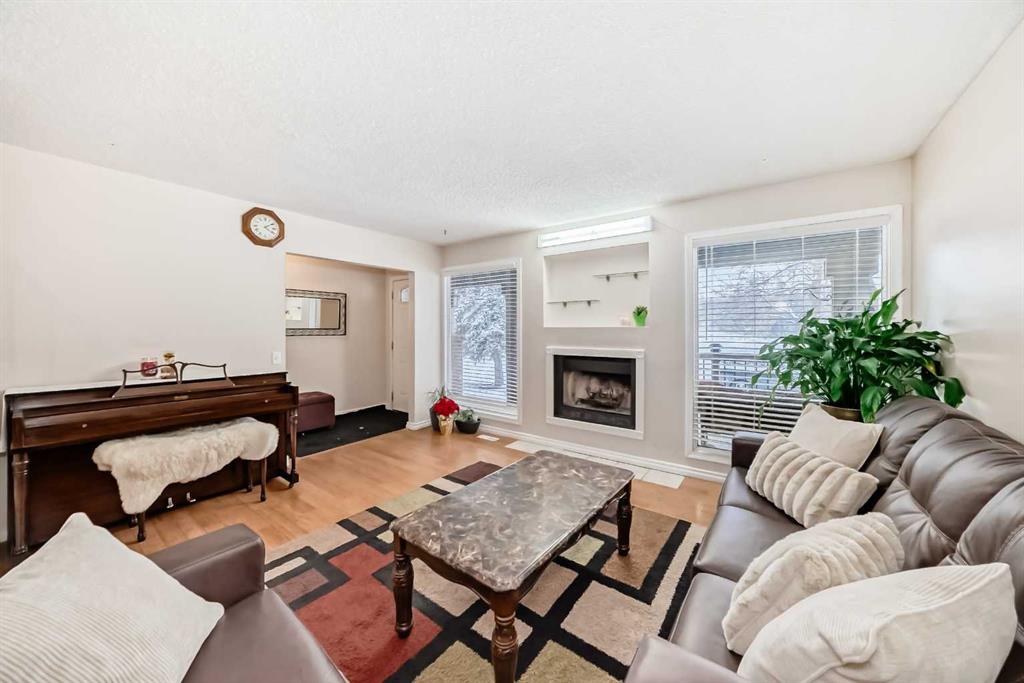 Picture for 562 Strathcona Drive SW