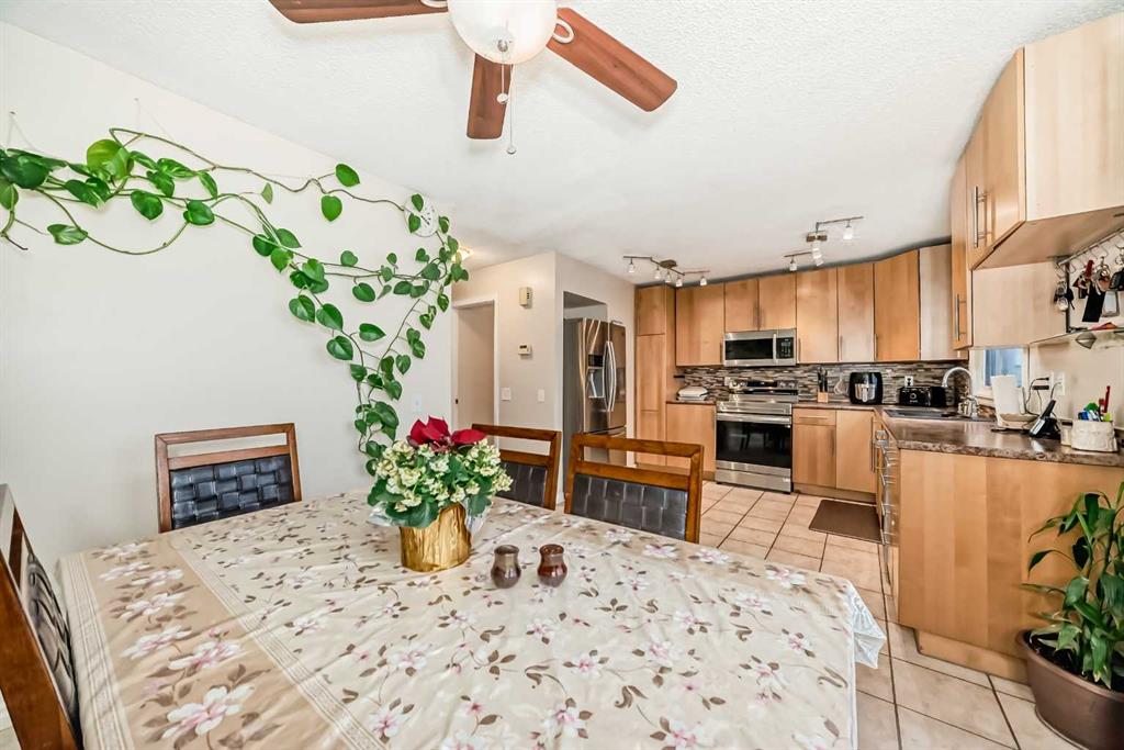 Picture for 562 Strathcona Drive SW