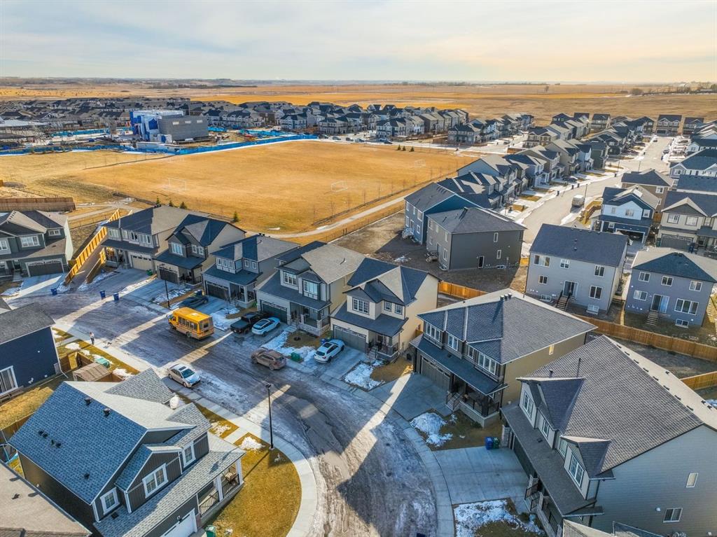 Picture for 557 Southwinds Close SW