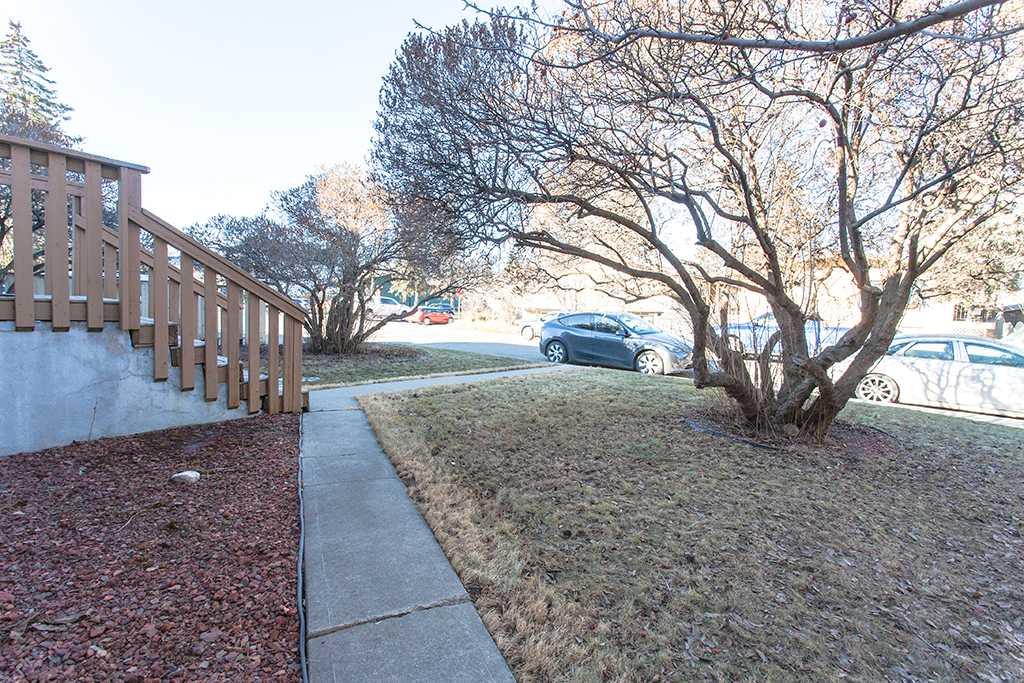 Picture for 1435 21 Avenue NW