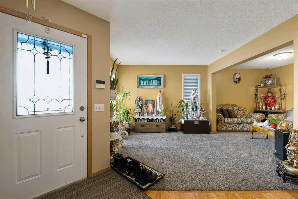 Picture for 332 Harvest Hills Drive NE