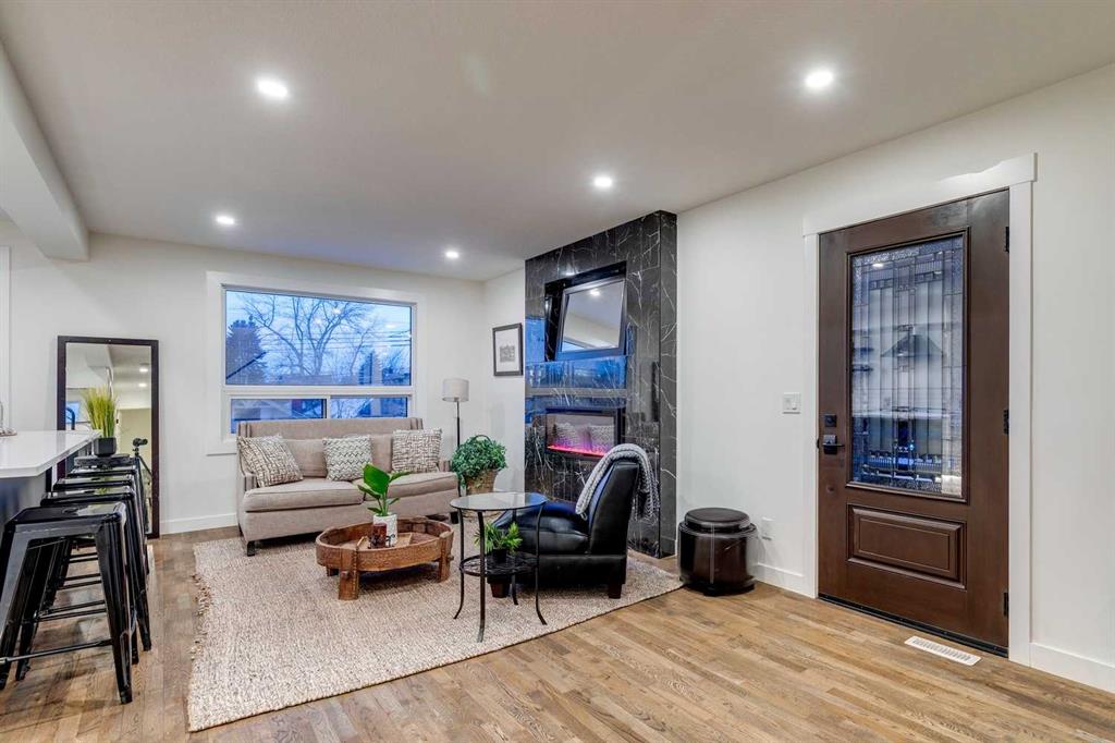 Picture for 2126 18A Street SW