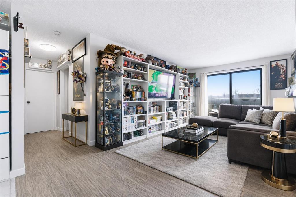 Picture for 10, 3911 1 Street NE