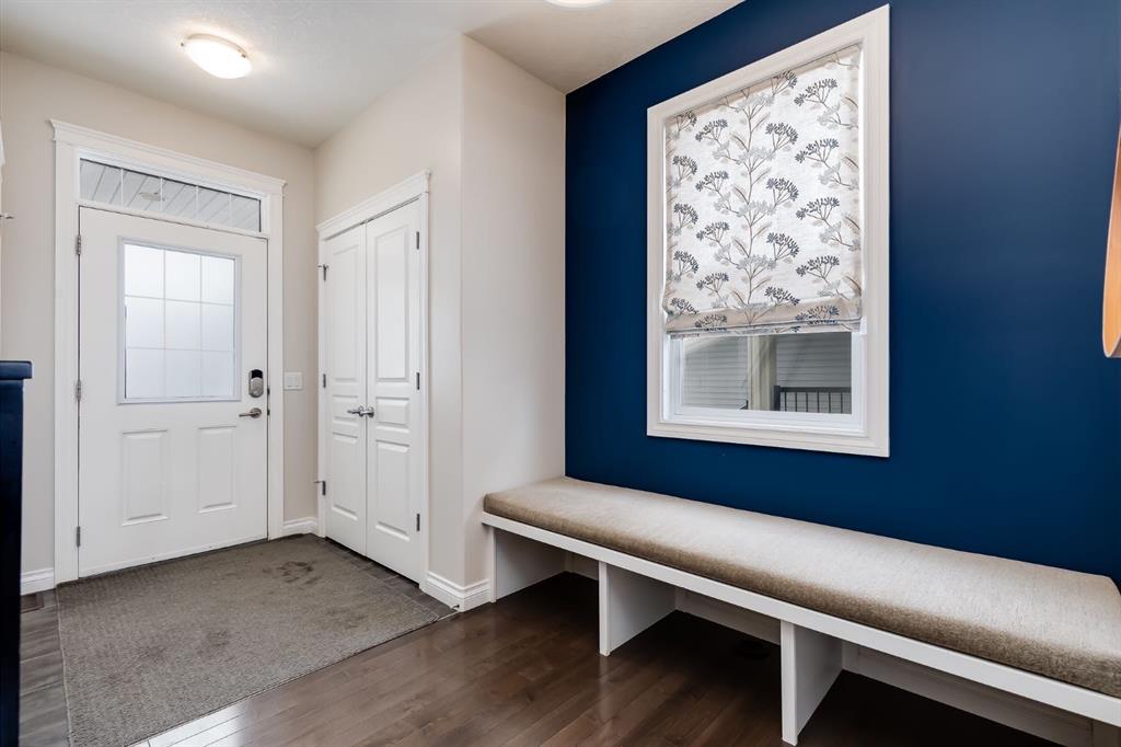 Picture for 1722 Baywater View SW