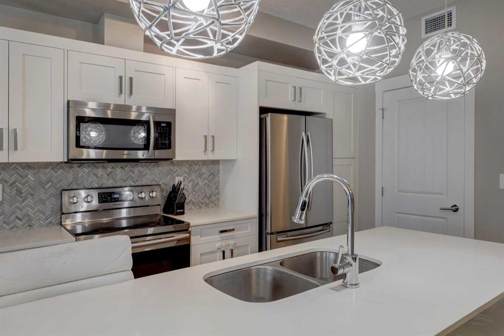 Picture for 315, 100 Auburn Meadows Common SE