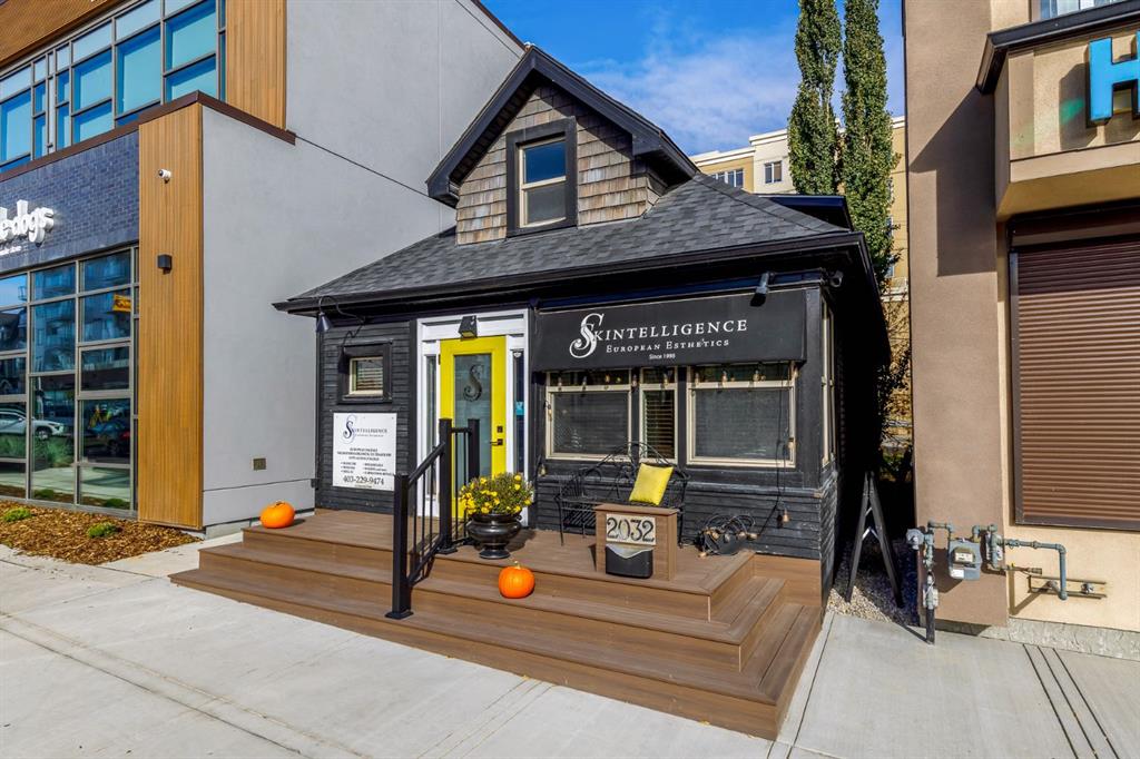 Picture for 2032 34 Avenue SW