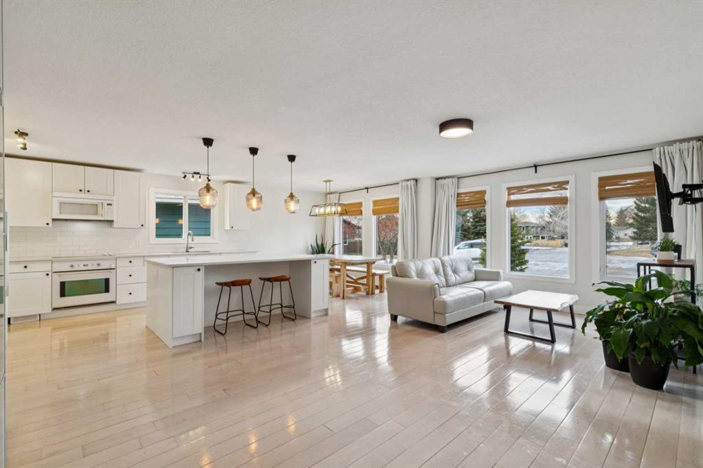 Picture for 44 Shawcliffe Bay SW