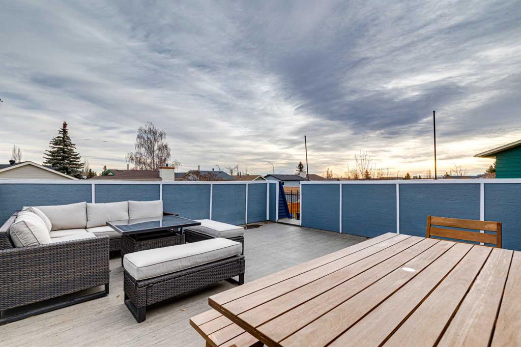 Picture for 44 Shawcliffe Bay SW