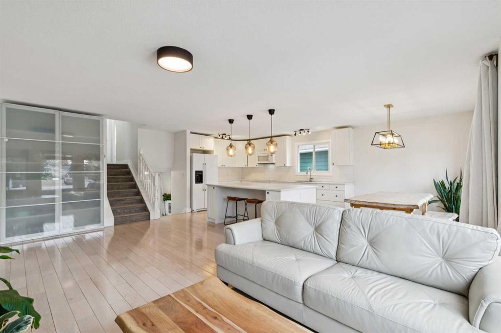 Picture for 44 Shawcliffe Bay SW