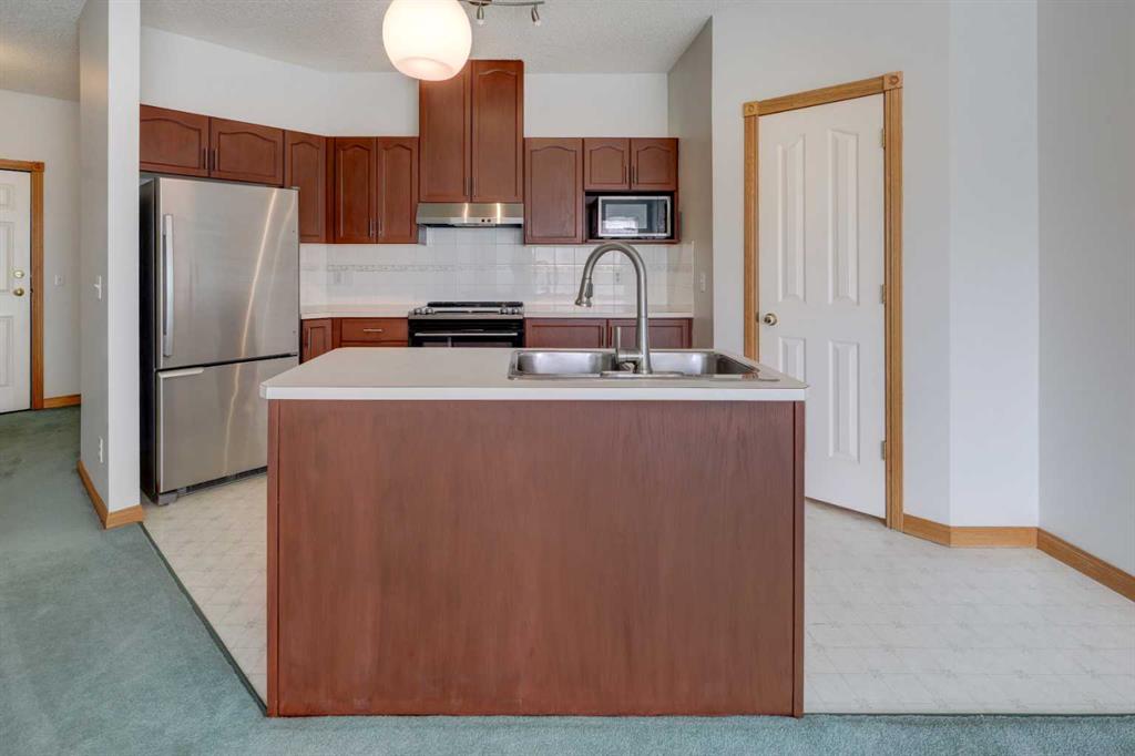 Picture for 130, 1920 14 Avenue NE