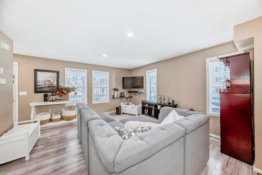 Picture for 32 Country Village Lane NE