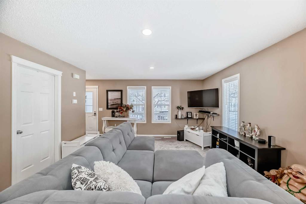 Picture for 32 Country Village Lane NE