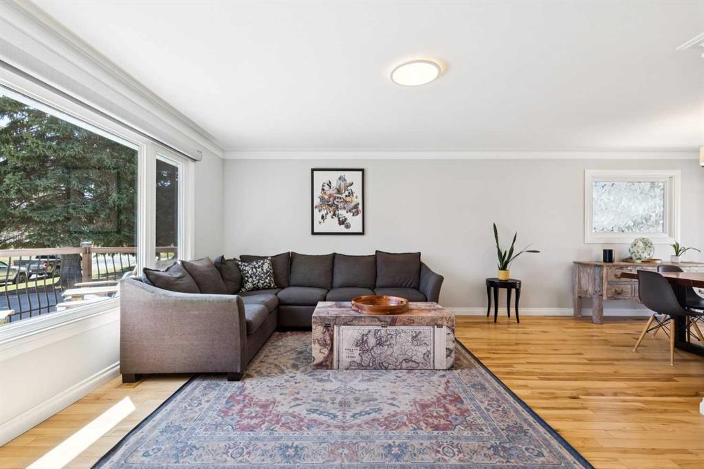 Picture for 734 Oakhill Place SW