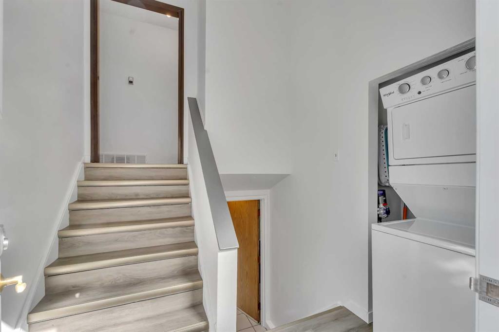 Picture for 910 16A Street NE