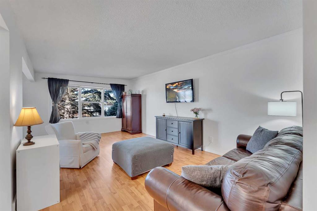 Picture for 910 16A Street NE