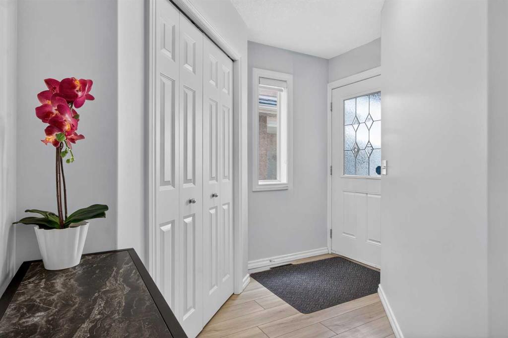 Picture for 216 Royal Crest View NW