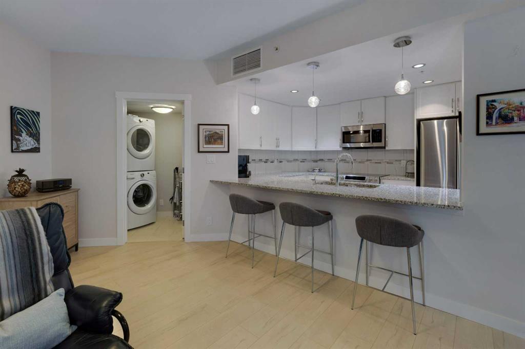 Picture for 109, 32 Varsity Estates Circle NW