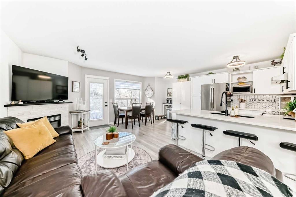 Picture for 15 Spring Meadows Bay 