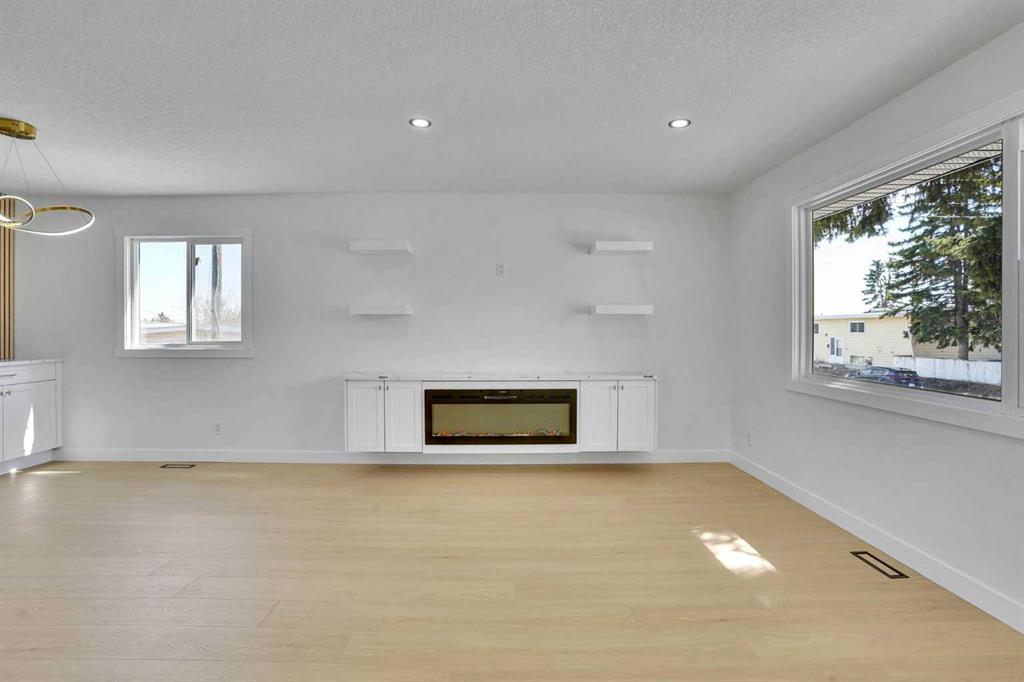 Picture for 708 Sacramento Place SW