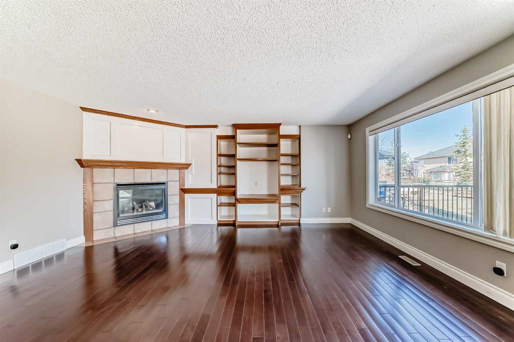 Picture for 141 Somerglen Way SW