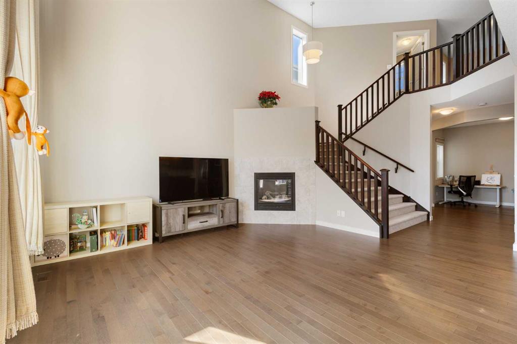 Picture for 91 Panamount Common NW