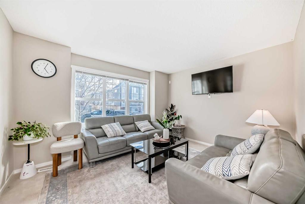 Picture for 120 Evansridge Court NW