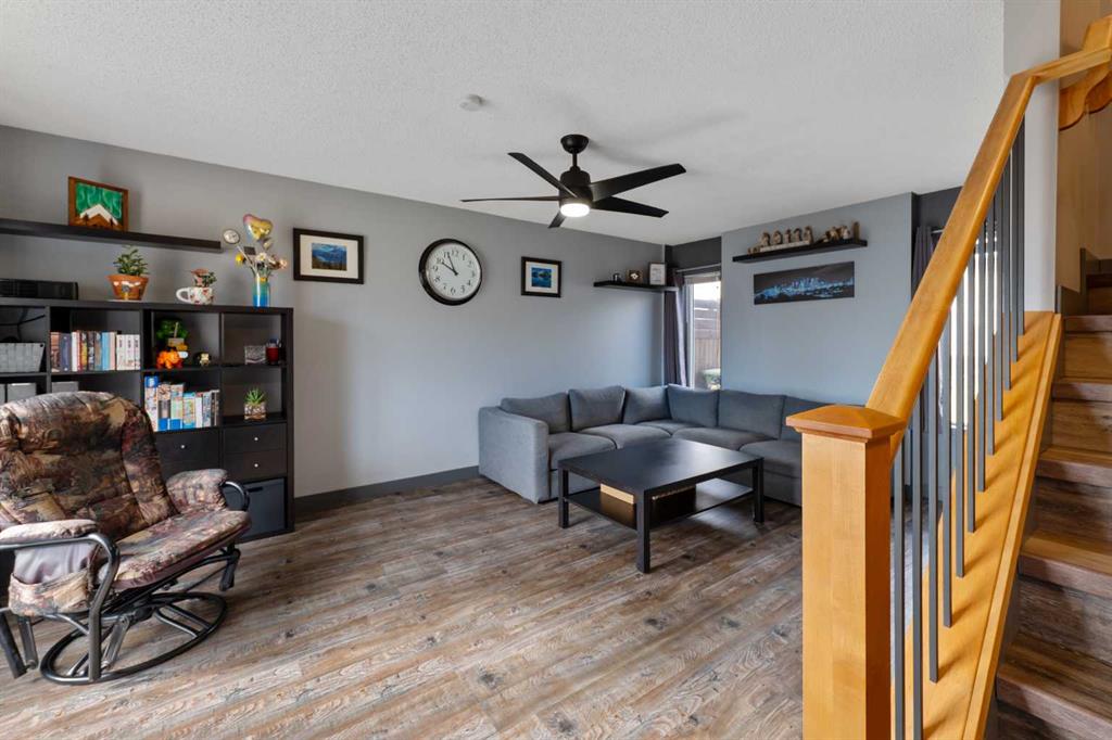 Picture for 11 Woodside Circle 